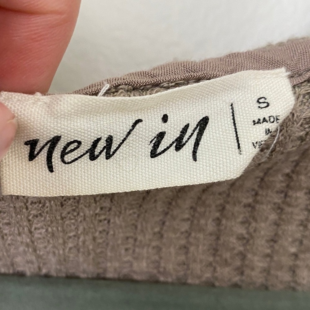 New In, Waffle Knit Button Down Hooded Shirt Top Hoodie Taupe Size Small - Picture 5 of 6